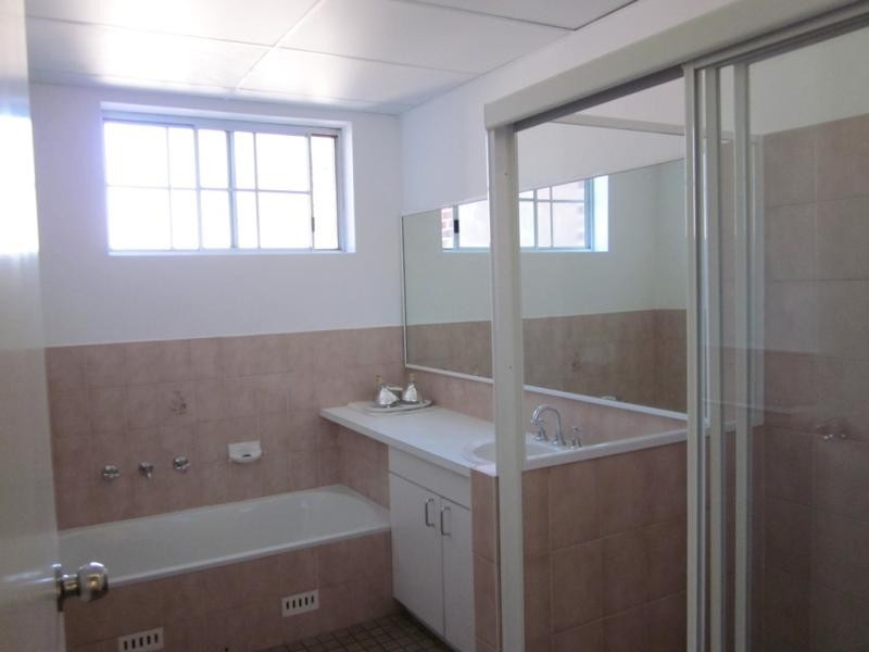 26 – 30 Hampton Court Rd, Carlton NSW 2218