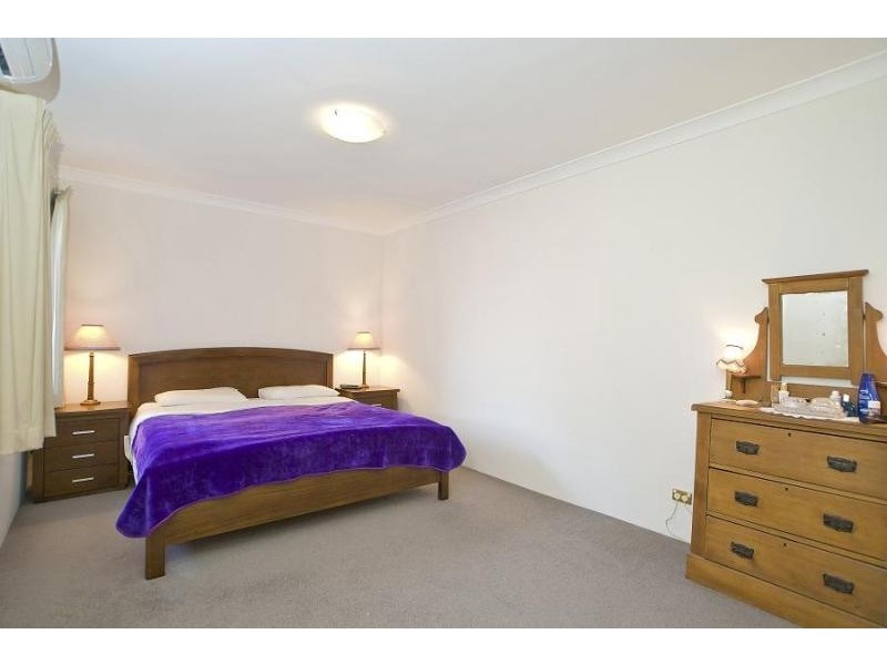 14/26-30  Hampton Court Rd, Carlton NSW 2218