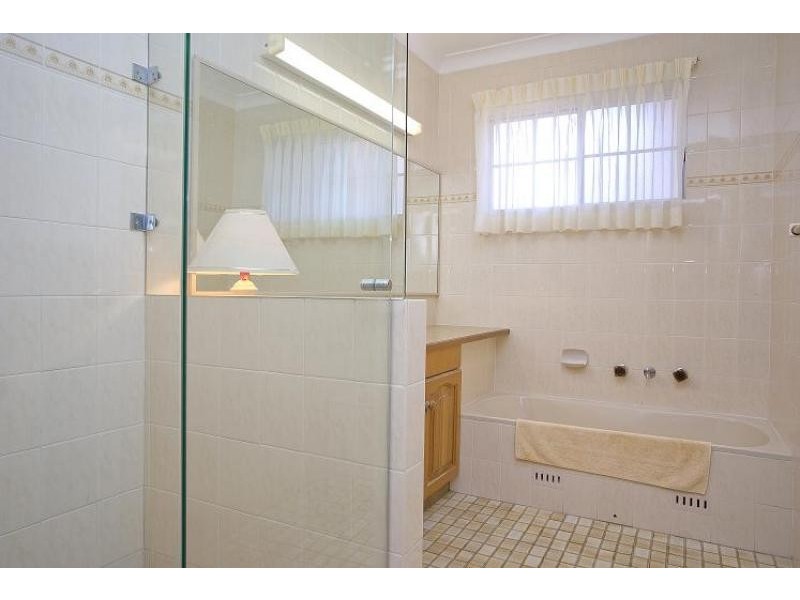 14/26-30  Hampton Court Rd, Carlton NSW 2218