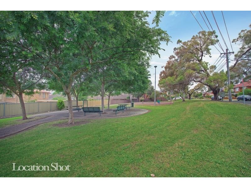 9 Knock Cres, Beverly Hills NSW 2209