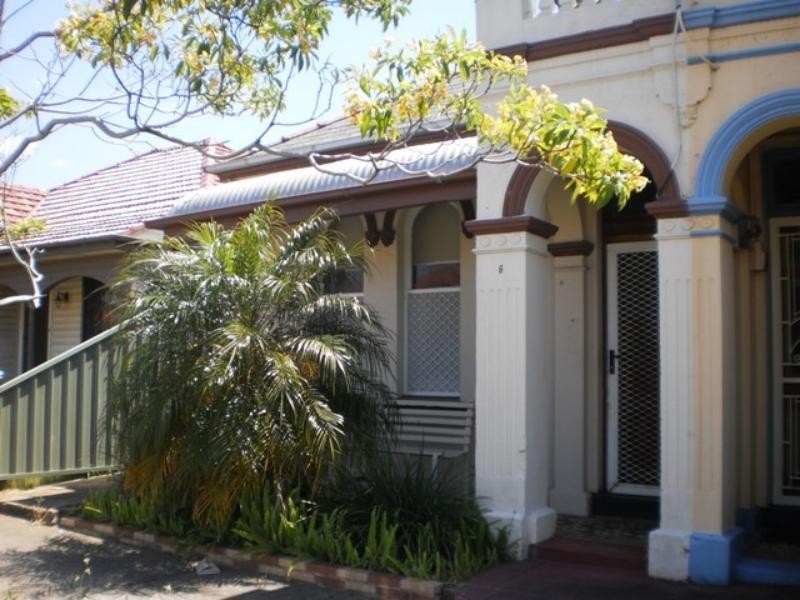 6 Grantham St, Carlton NSW 2218