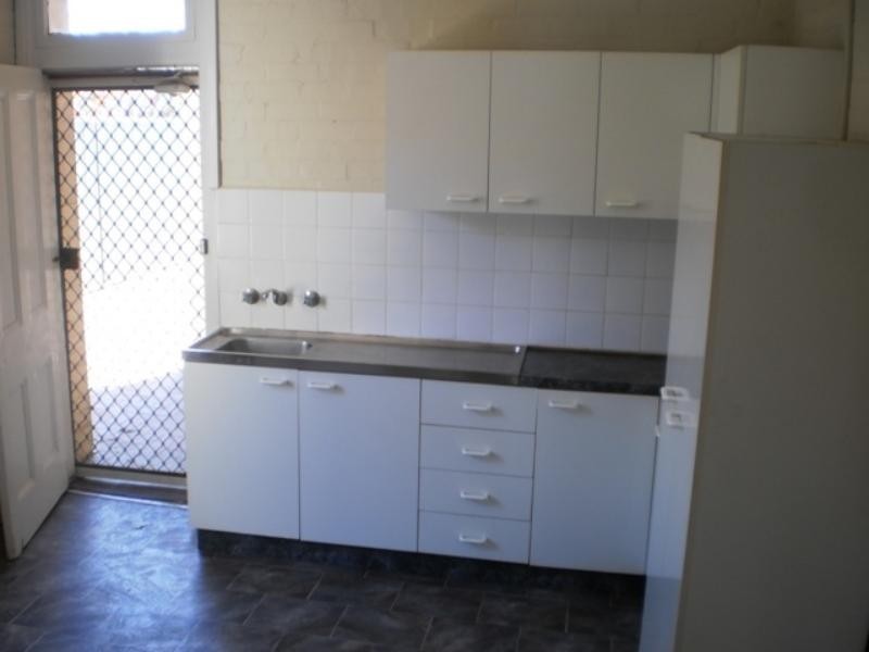 6 Grantham St, Carlton NSW 2218