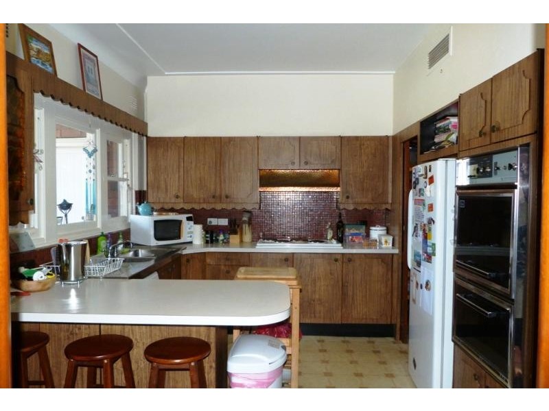 60 Townson  St, Blakehurst NSW 2221