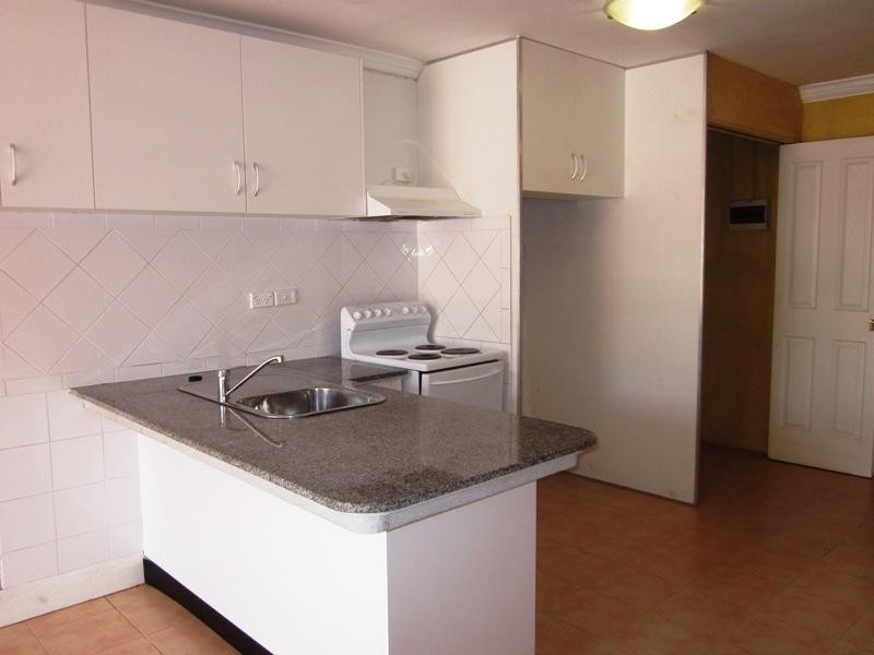 66 Lorraine St, Peakhurst NSW 2210