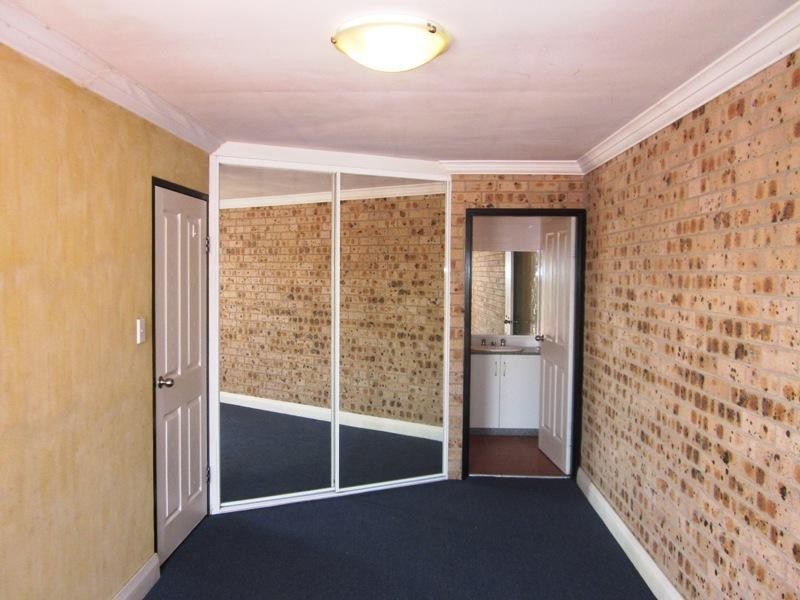 66 Lorraine St, Peakhurst NSW 2210