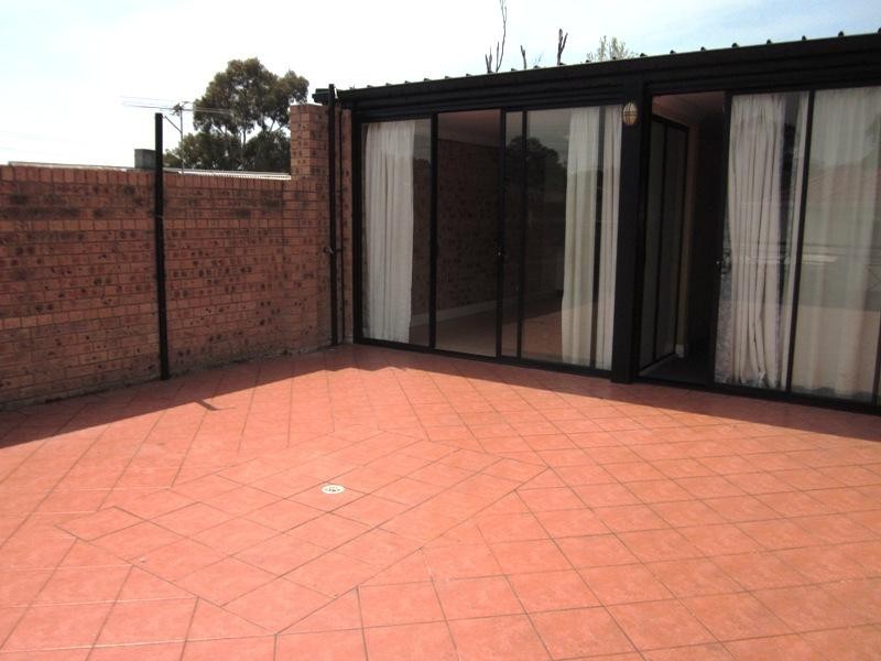 66 Lorraine St, Peakhurst NSW 2210