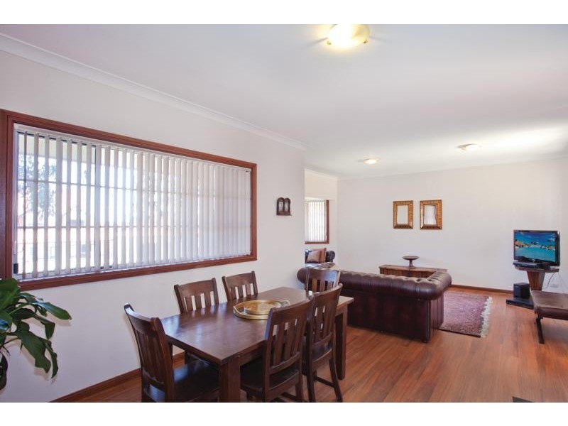 7 Queens Rd, Hurstville NSW 2220
