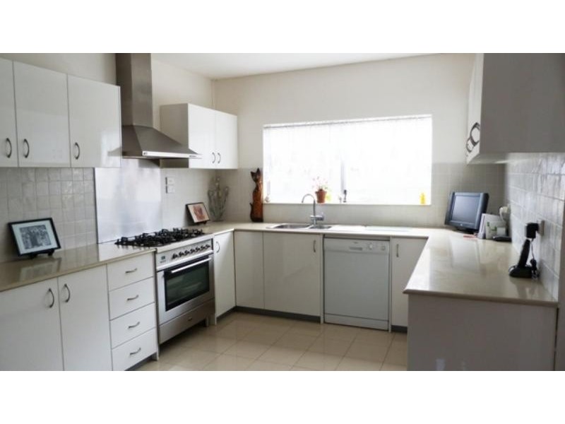 52 Captain Cook Dr, Caringbah NSW 2229