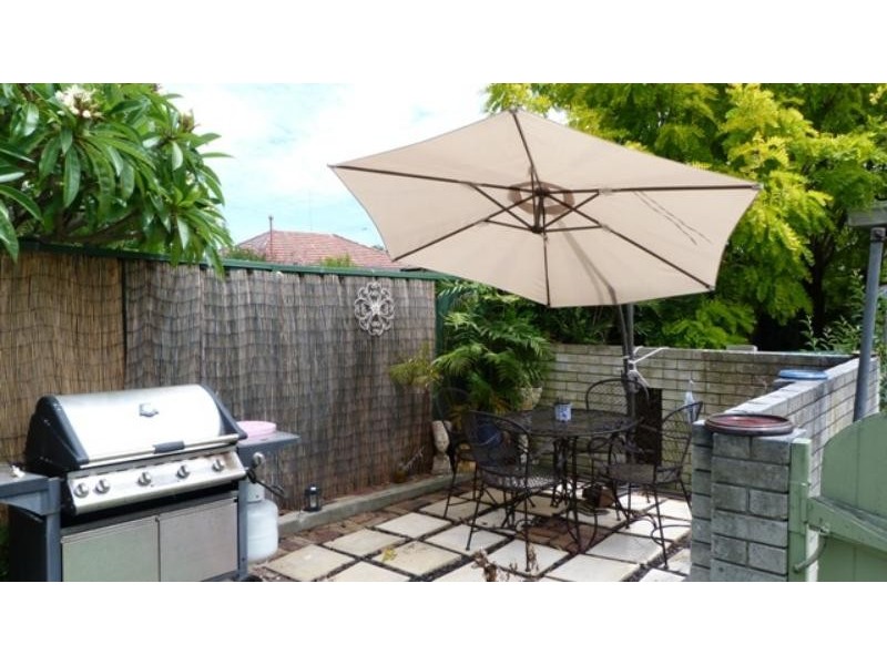 52 Captain Cook Dr, Caringbah NSW 2229