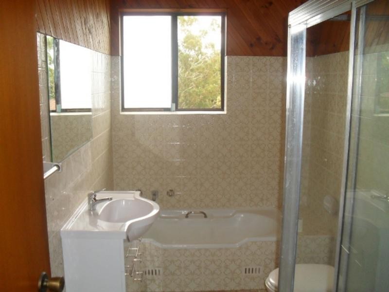 11 Lancelot St, Allawah NSW 2218