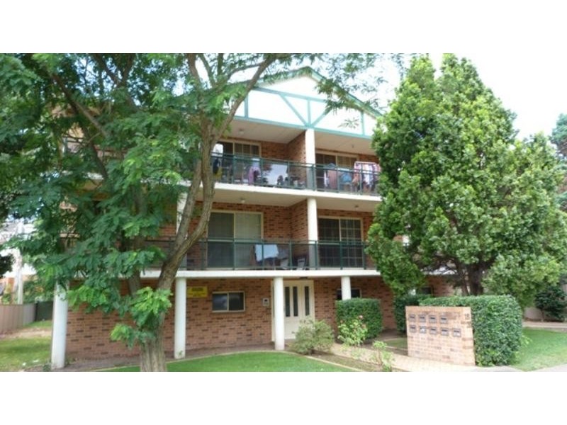 4/18 Hudson St, Hurstville NSW 2220
