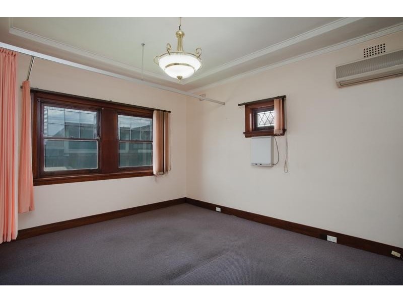 269 Kingsgrove Rd, Kingsgrove NSW 2208