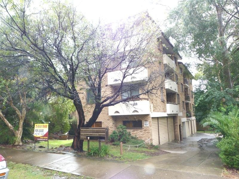 8 Gloucester Rd, Hurstville NSW 2220