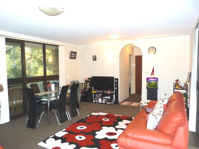 8 Gloucester Rd, Hurstville NSW 2220