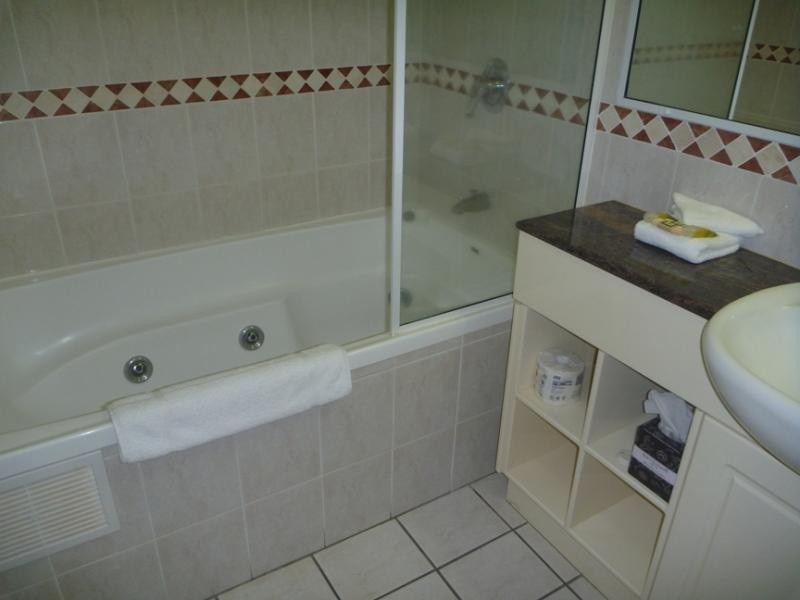 17/18 Golden Orchid Dr, Airlie Beach QLD 4802