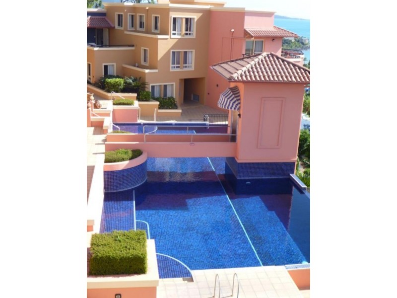 17/18 Golden Orchid Dr, Airlie Beach QLD 4802