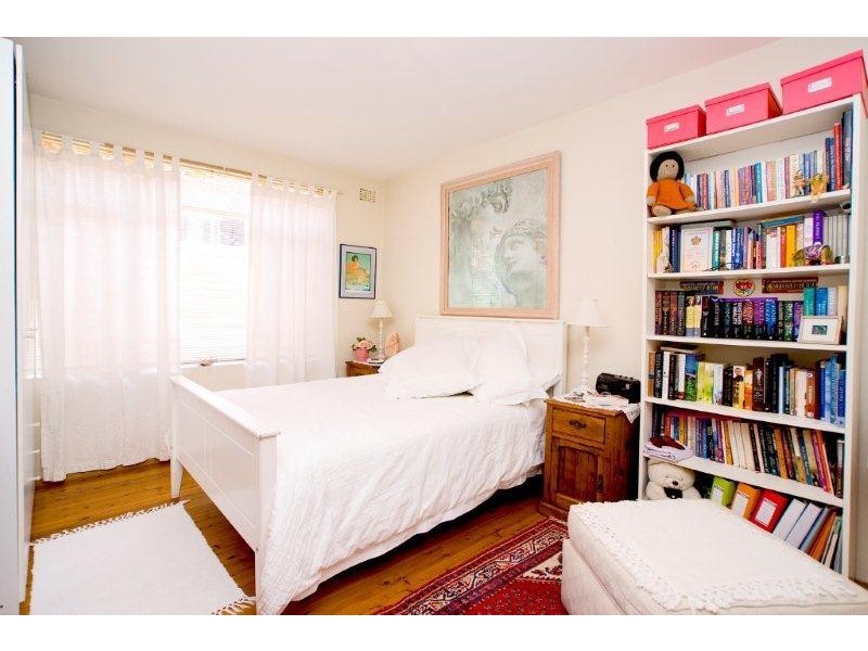 46 St Georges Pde, Hurstville NSW 2220