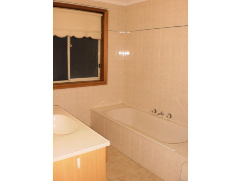 62B Boundary Rd, Mortdale NSW 2223