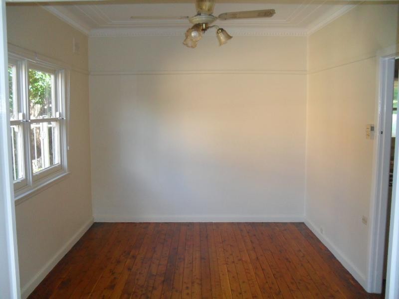 83 Woids Ave, Hurstville NSW 2220