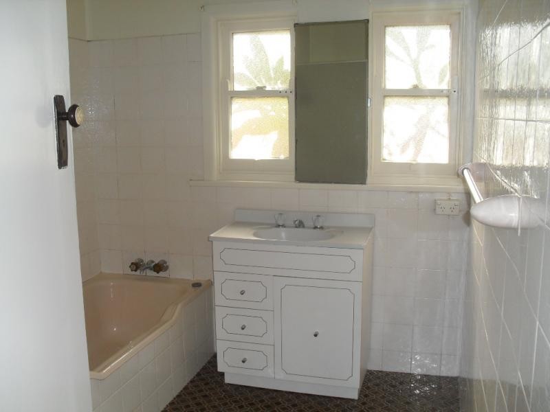 83 Woids Ave, Hurstville NSW 2220