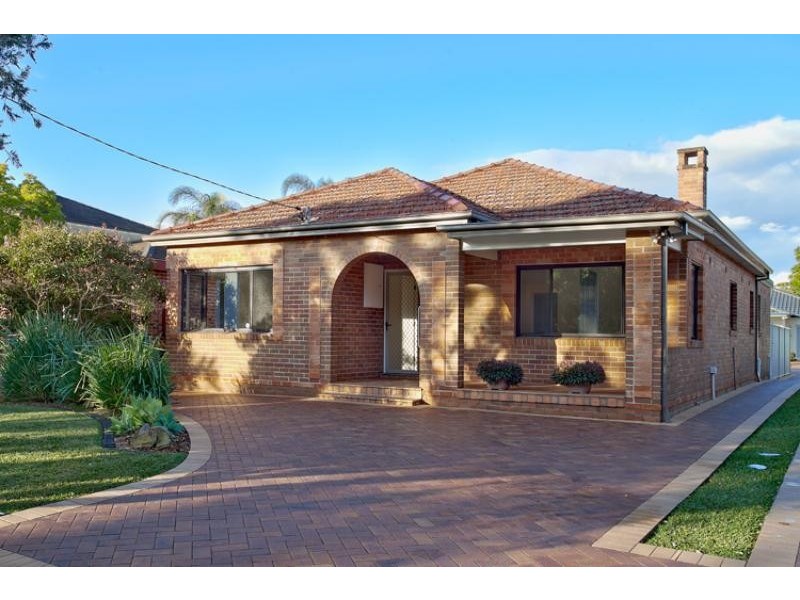 8 Hawthorne St, Ramsgate Beach NSW 2217