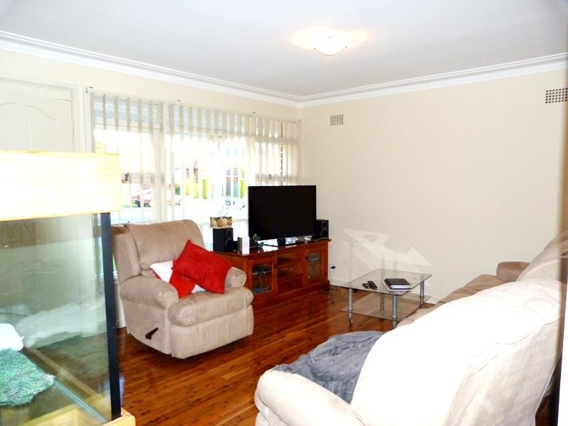 104a Neville St, Smithfield NSW 2164