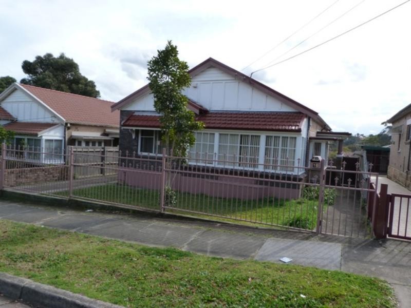 16 Knoll Ave, Turrella NSW 2205