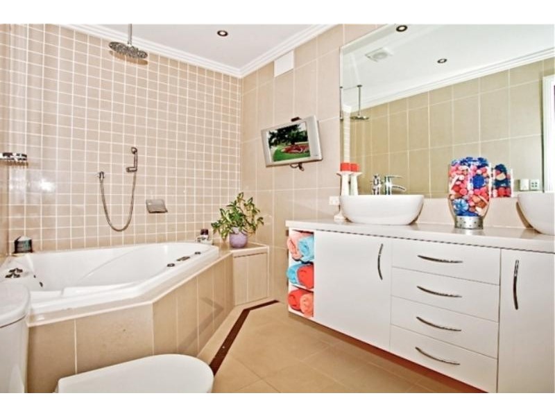 98a Sandringham St, Sans Souci NSW 2219