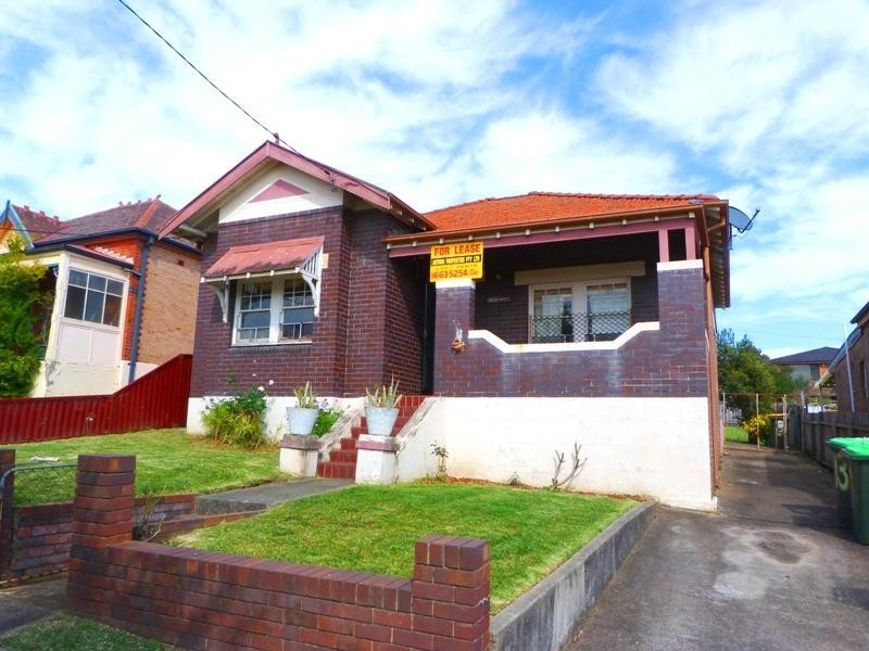 13 Cronulla St, Carlton NSW 2218