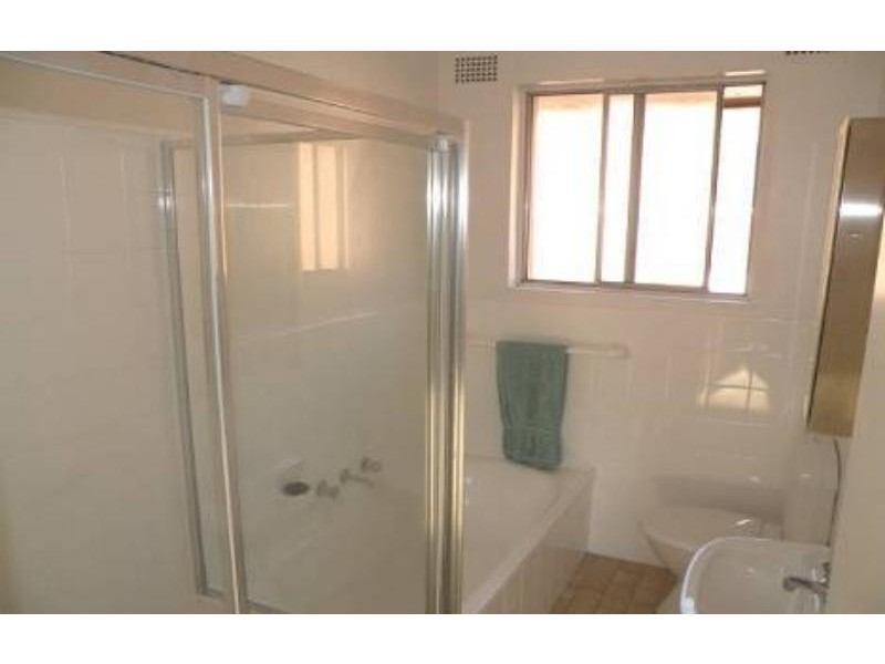 4/3 St Georges Rd, Penshurst NSW 2222