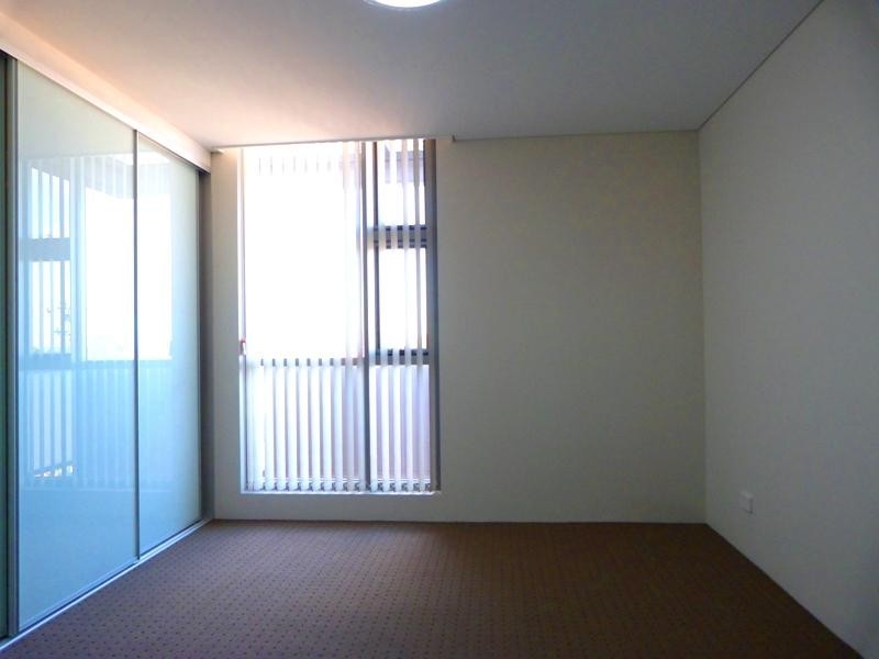 10/1 – 3  Nielsen Ave, Carlton NSW 2218