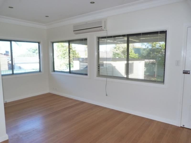 30 Lumeah Ave, Punchbowl NSW 2196