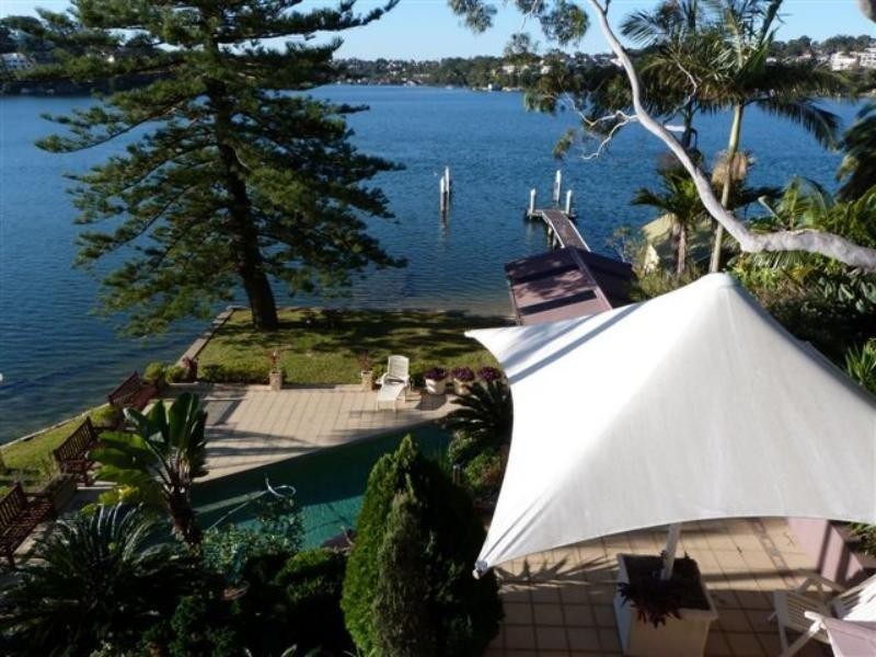 11 Boorroo St, Kangaroo Point NSW 2224