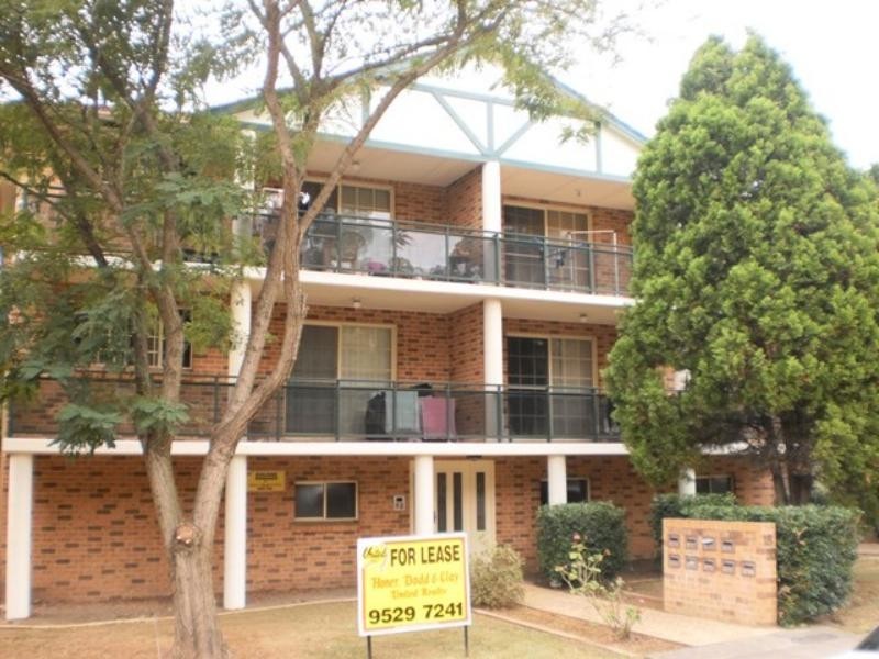 18 Hudson St, Hurstville NSW 2220