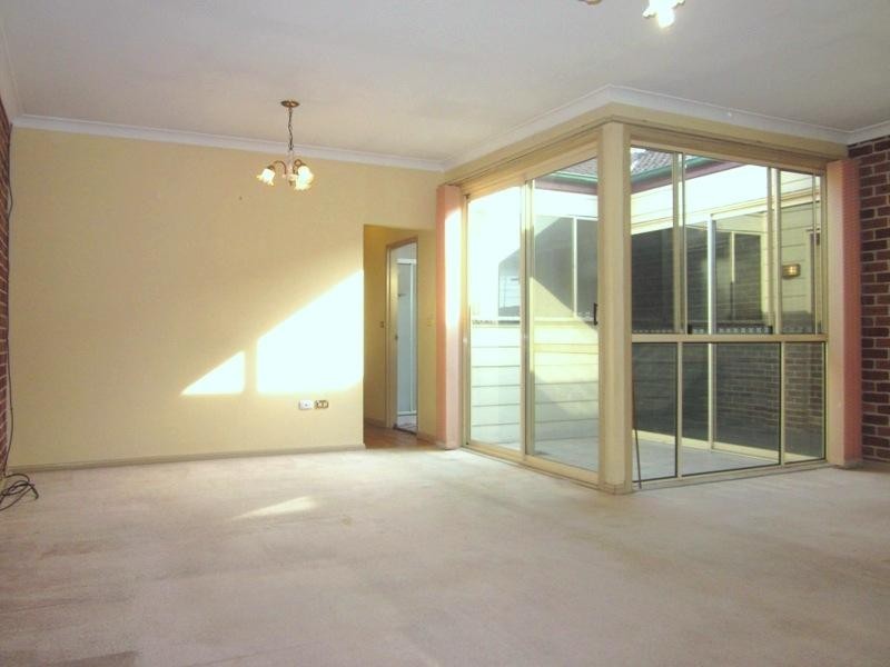 228 Woniora Rd, South Hurstville NSW 2221