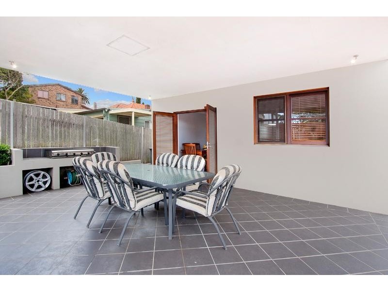 29 Waterview St, Carlton NSW 2218