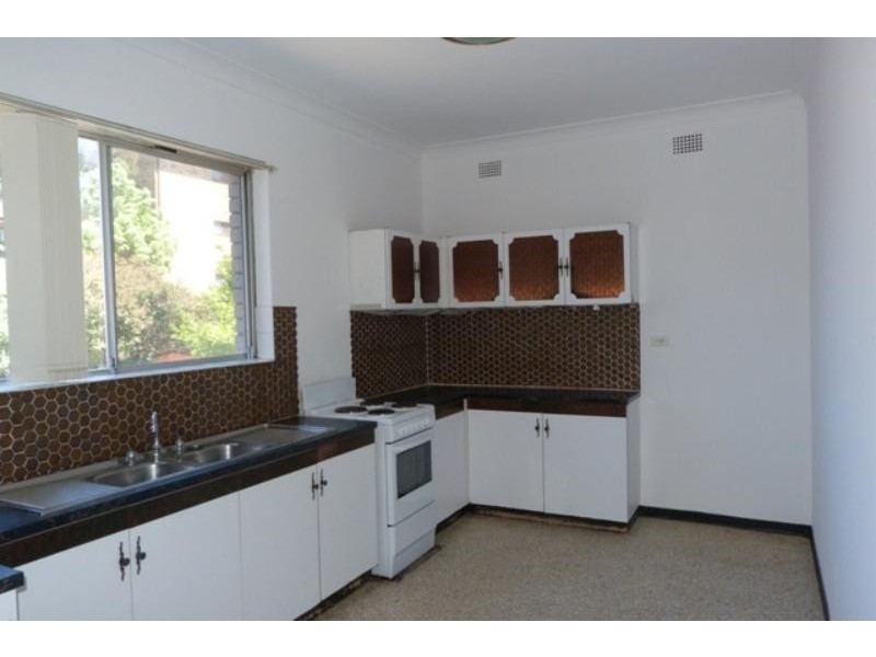 13 Woids Ave, Hurstville NSW 2220