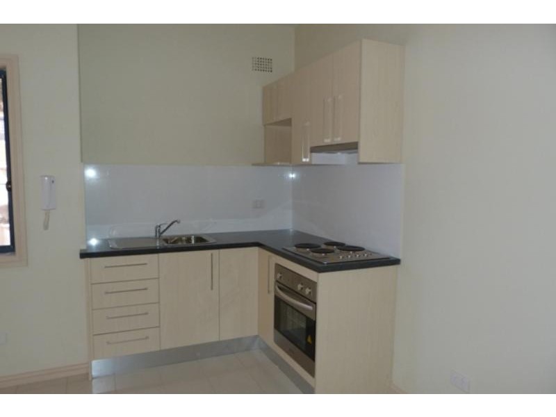 2/4 Croydon  St, Cronulla NSW 2230