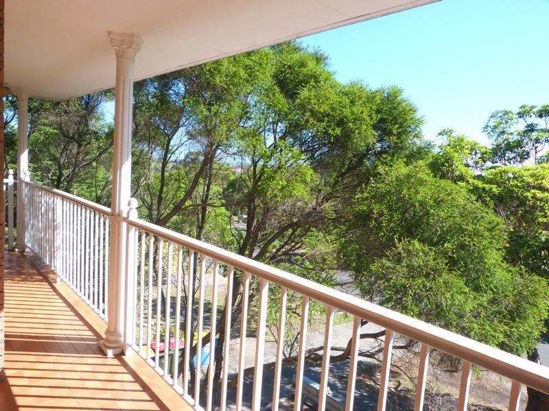 190 Queen Victoria St, Bexley NSW 2207