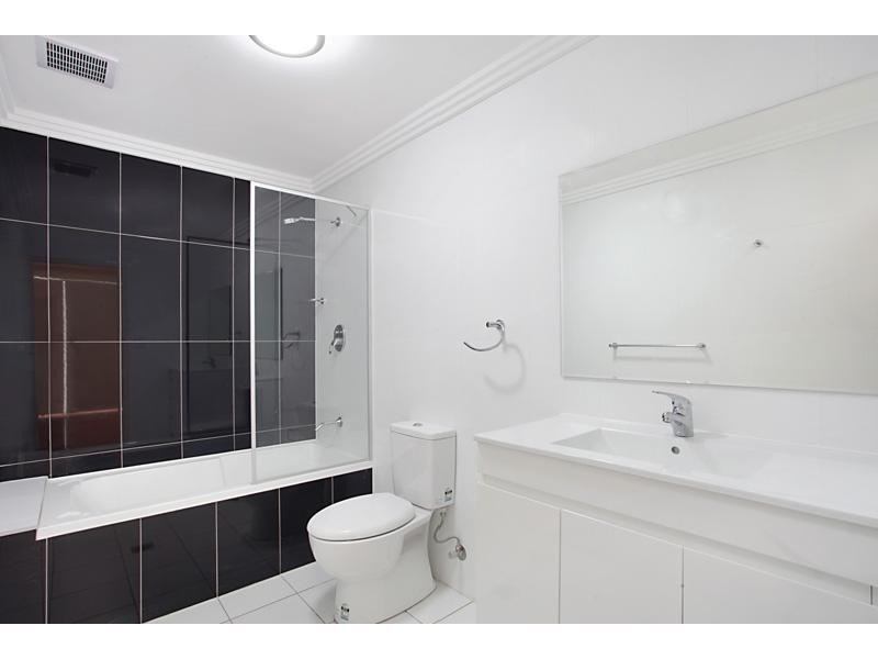 137 Rocky Point Rd, Kogarah NSW 2217