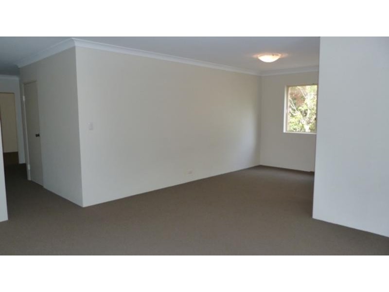 4/18 Hudson  St, Hurstville NSW 2220