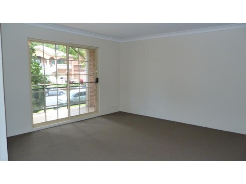 4/18 Hudson  St, Hurstville NSW 2220