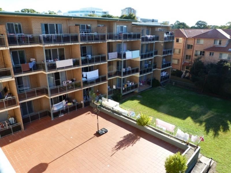 6 Hudson St, Hurstville NSW 2220