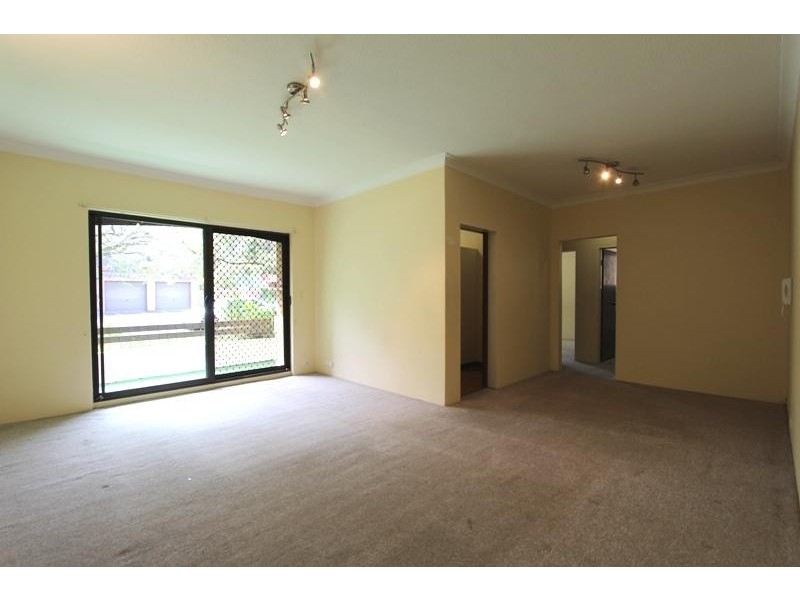 2-4 Hampton Court Rd, Carlton NSW 2218