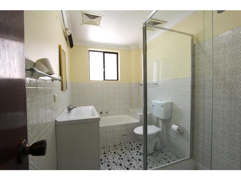 2-4 Hampton Court Rd, Carlton NSW 2218