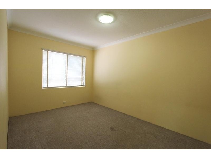 2-4 Hampton Court Rd, Carlton NSW 2218