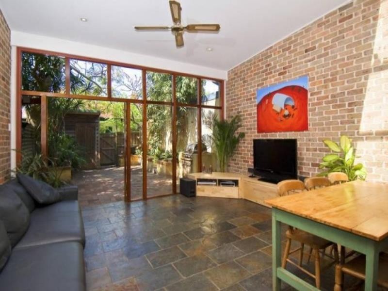 98 Denison St, Camperdown NSW 2050