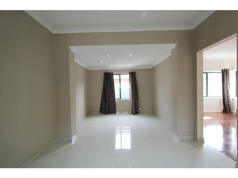 319 The Grand Pde, Sans Souci NSW 2219