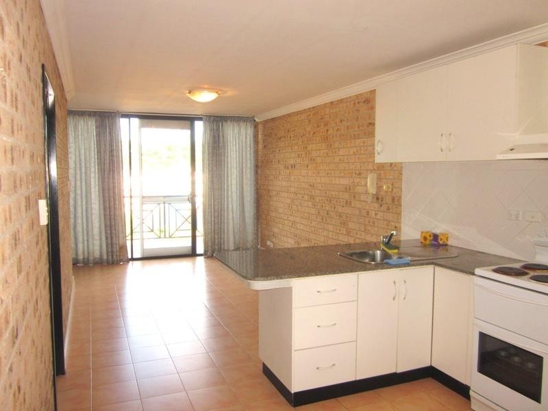 66 Lorraine St, Peakhurst NSW 2210