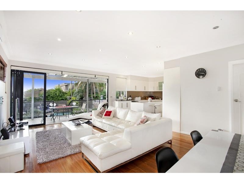 72 Beronga Ave, Hurstville NSW 2220